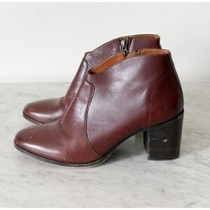 Frye Nora Cognac Brown Leather Ankle Boots Block Heel Side Zip Booties 7.5